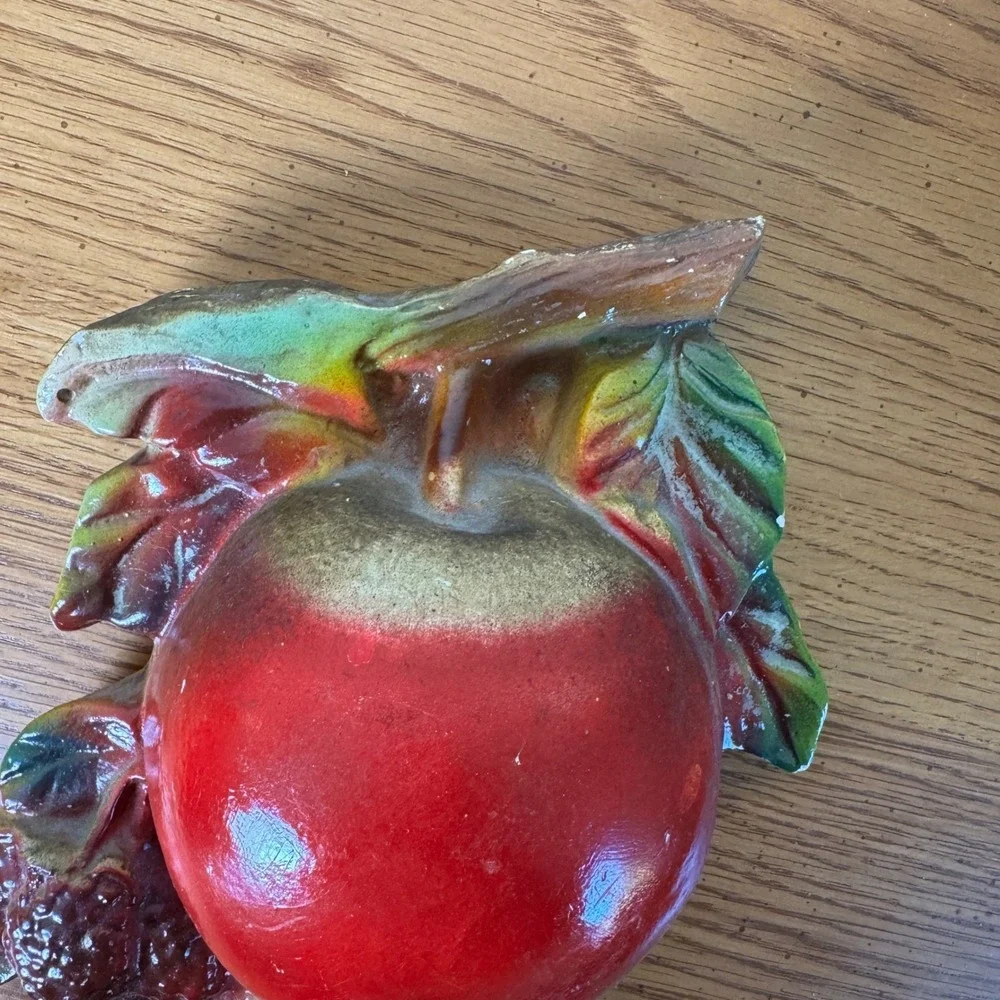 Vintage 1940s‎ Chalkware Apple Fruit Leaves Wall Decor Hanging String Dispenser